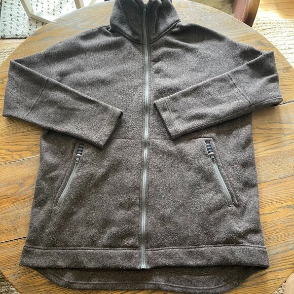 STIO brown fleece with zippered pockets/no rips stains or tears/MXL - Picture 1 of 9